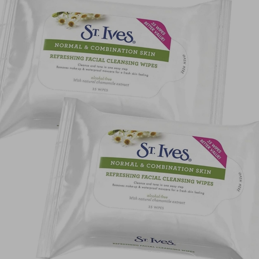 NEW ST IVES FACE CLEANSING WIPES CHAMOMILE
